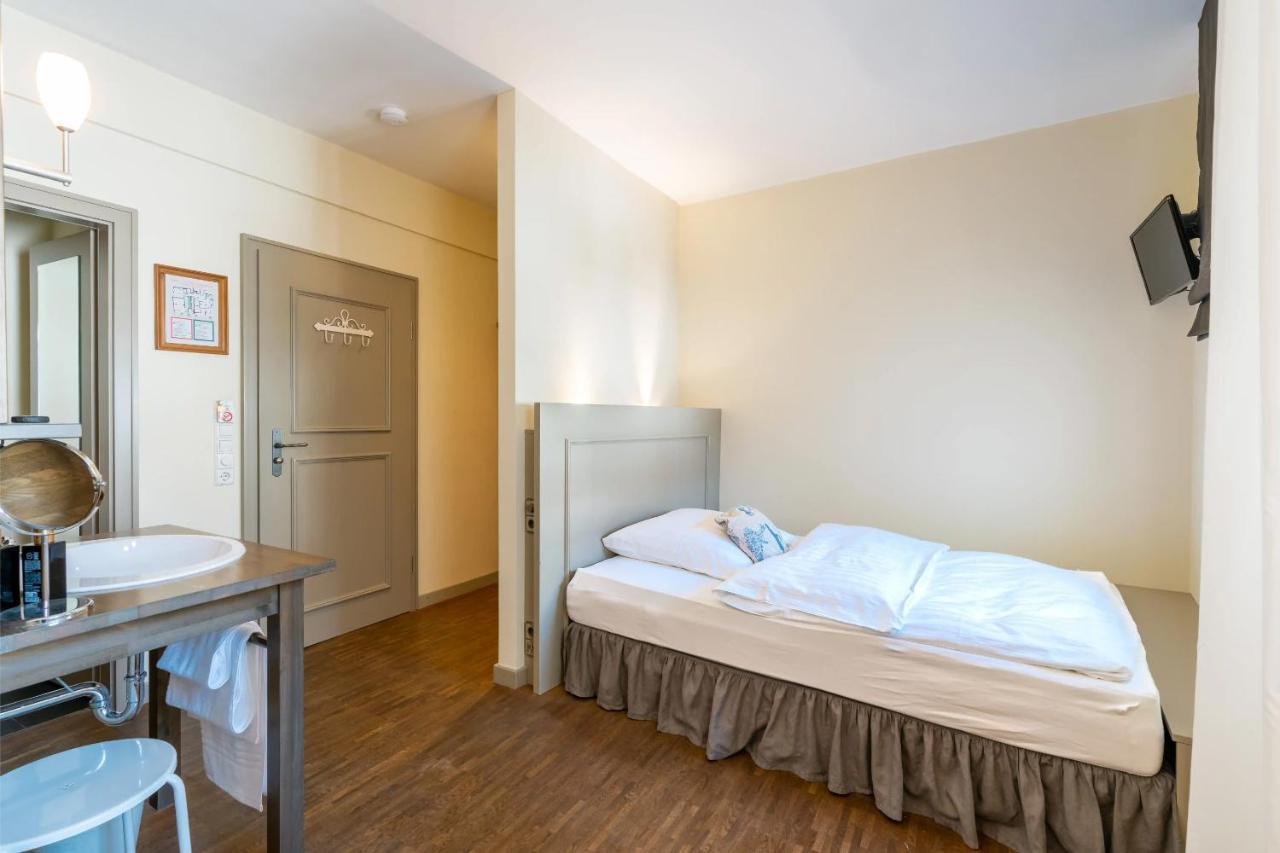 Friedrich Von Schiller Hotel Bietigheim-Bissingen Room photo